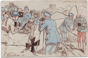 Water colour on card, “First Aid”, a caricature of army photographers, by Maurice Toussaint, 1917 © Verdun Memorial Museum