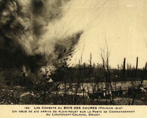Bombardment of Lieutenant-Colonel Driant’s HQ in Bois des Caures. Reconstituted photograph, 1927-1928. © Mémorial de Verdun