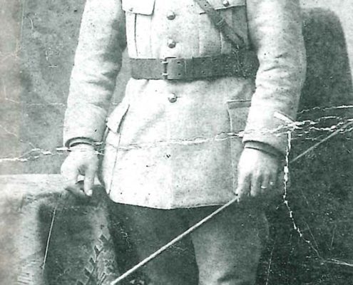 Portrait d’Ernest Tucoo-Chala en mai 1919. Issu de l’ouvrage Carnets de route d’un artilleur 1914-1919, de Jean-Ernest Tucoo-Chala, 1996