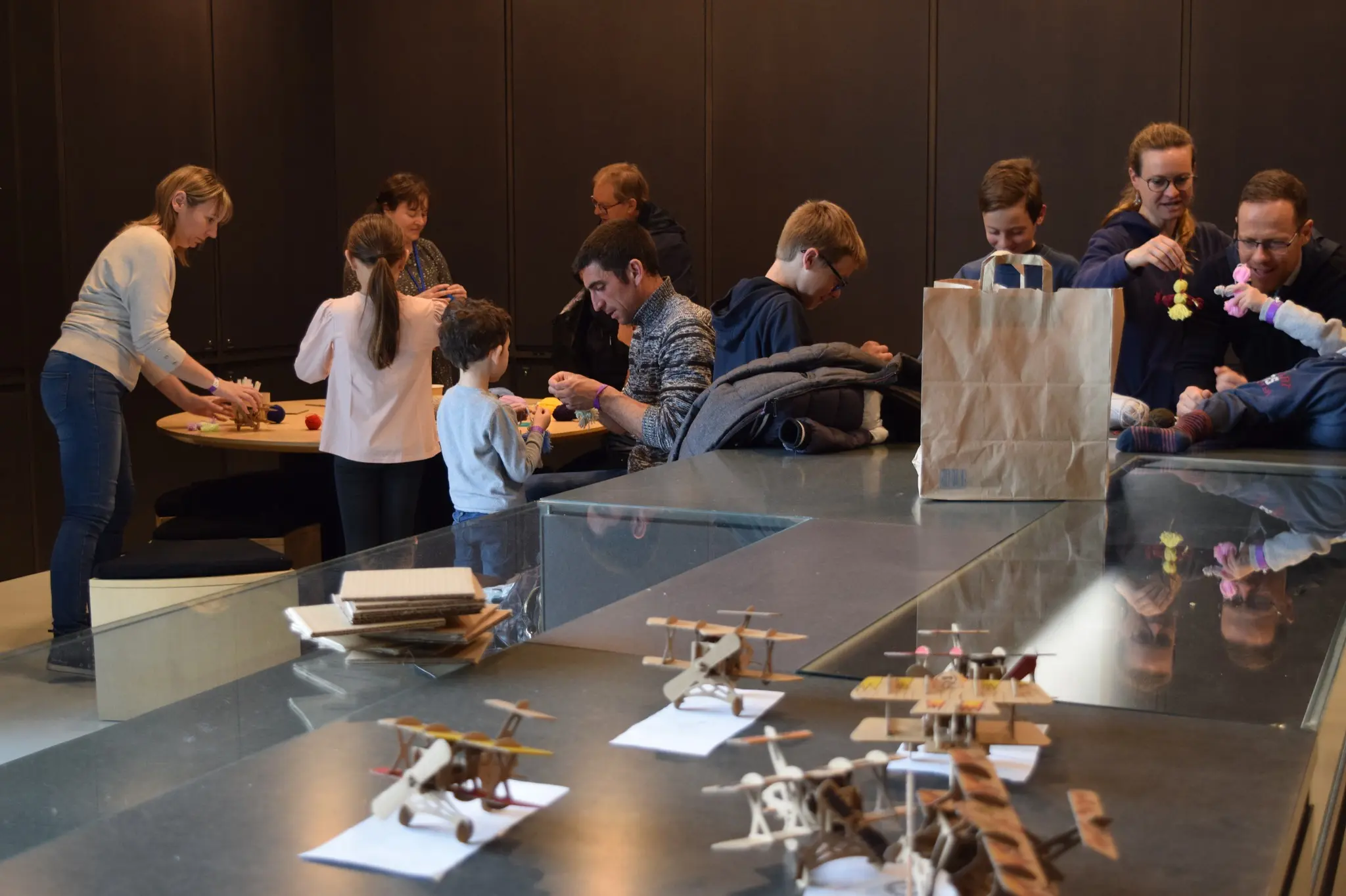 Ateliers créatifs pour les enfants, week-end aviation 2024 © Mémorial de Verdun / Emil Gersch