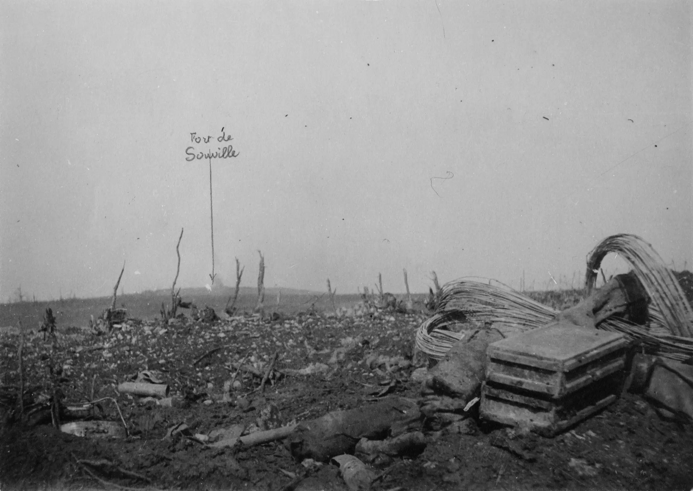 Environs du Fort de Souville, juillet 1916. Collection et © Mémorial de Verdun - Champ de bataille.