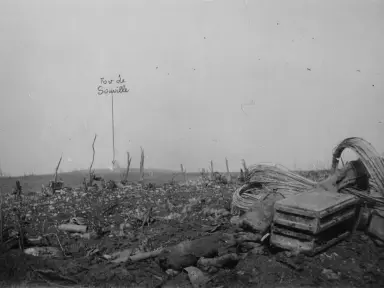 Environs du Fort de Souville, juillet 1916. Collection et © Mémorial de Verdun - Champ de bataille.