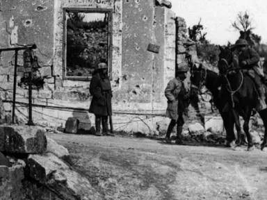 troupes_us_montfaucon_octobre_1918_bdic_1210x423.jpg