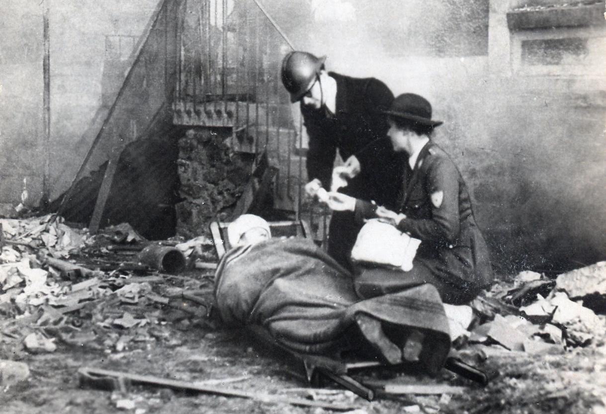 Die Verwundeten und Opferrettung vom Ersten Weltkrieg bis heute